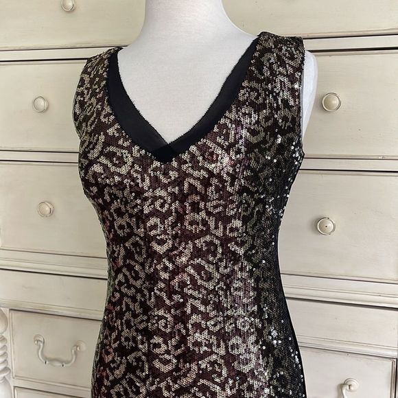 White House Black Market Leopard Sequin Dress size 2 - Picture 6 of 9